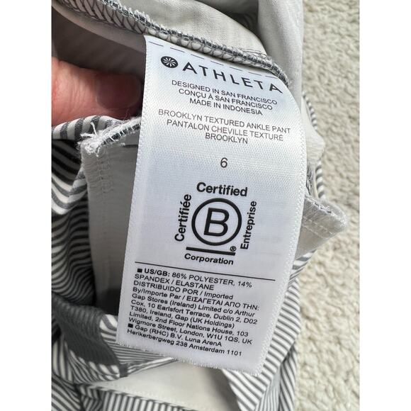 Athleta Brooklyn Pull On Striped Ankle Pants Womens Size 6 Gray White Athleisure - Picture 7 of 13